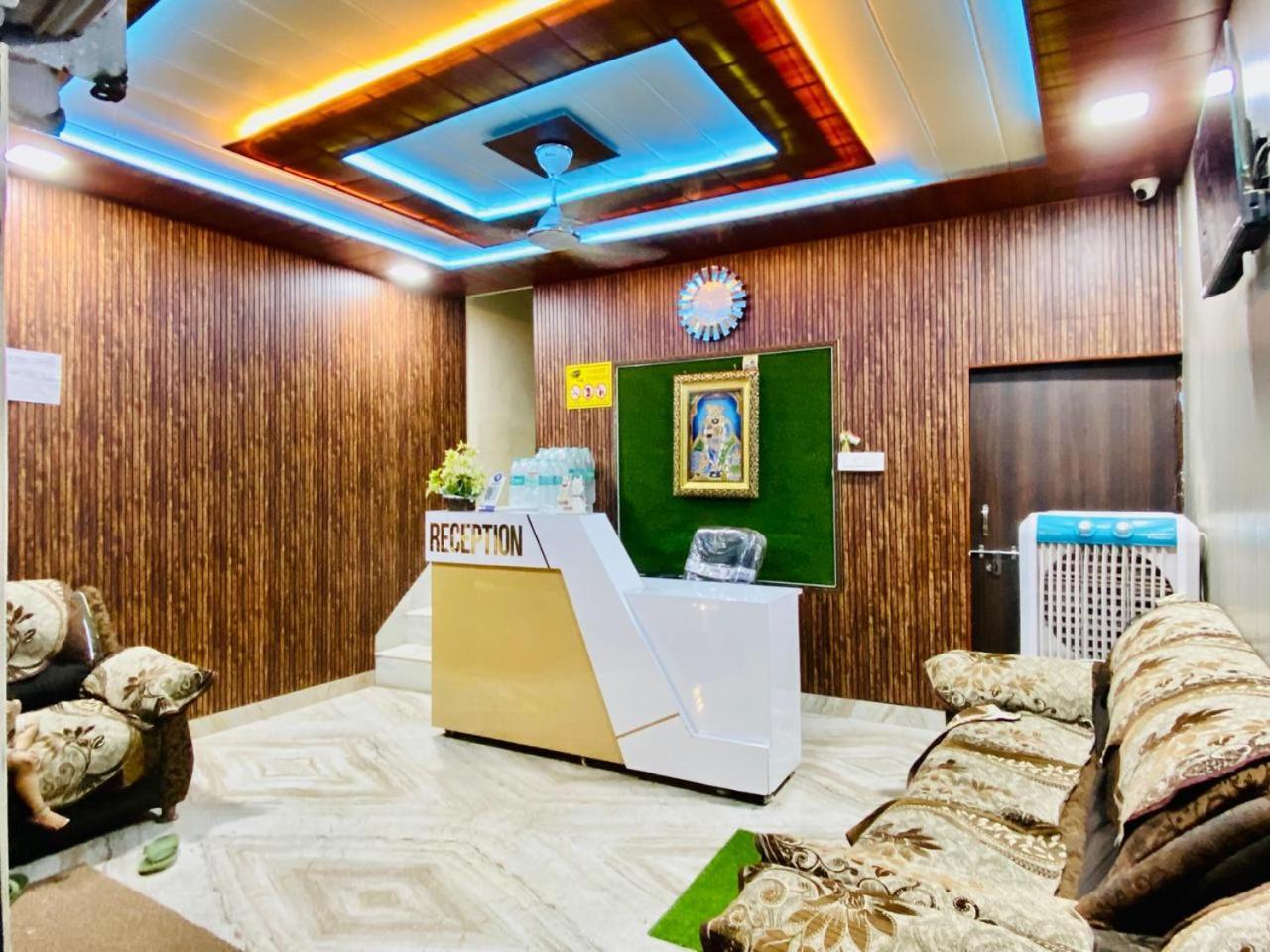 The Raman Palace- A Budget Hotel 마투라 외부 사진